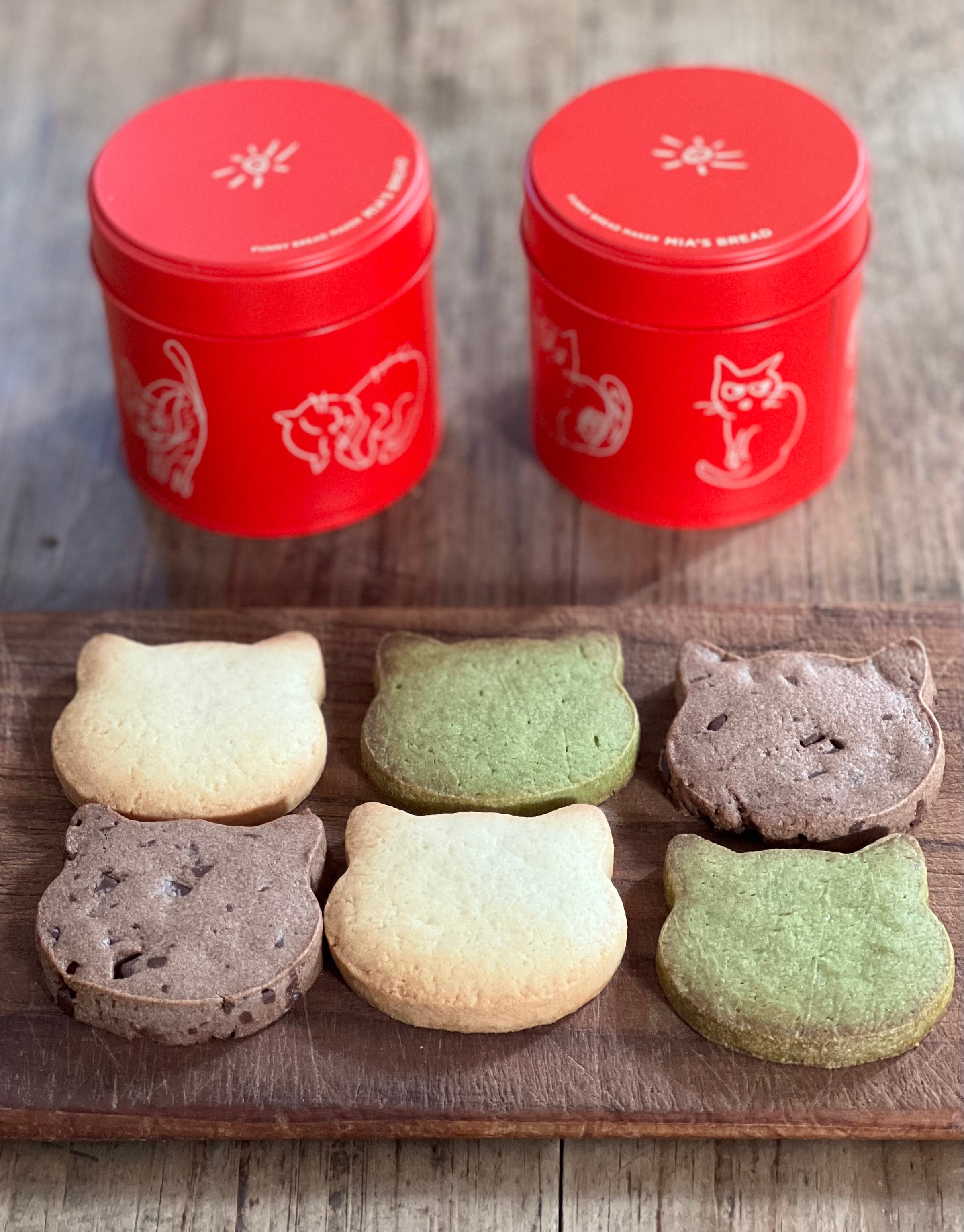 ミアズブレッドのロングセラー猫ちゃんクッキー缶シリーズ